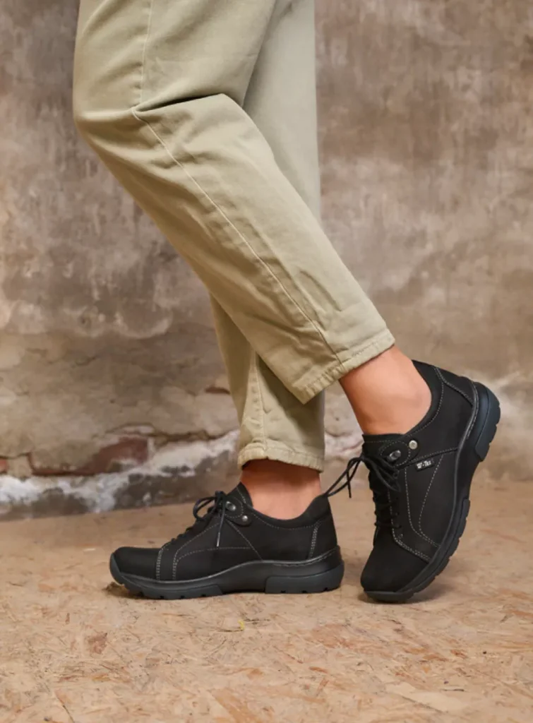 Wolky Techno 0305111001 11001 black nubuck