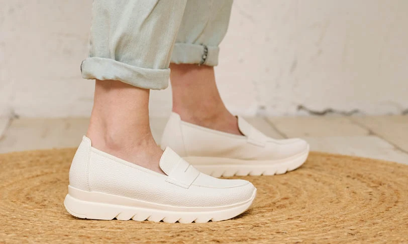 Sneaker and loafer in one