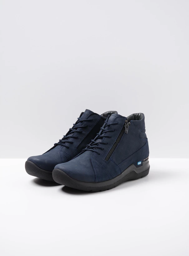 Buy your Wolky Why - blue nubuck shoes online